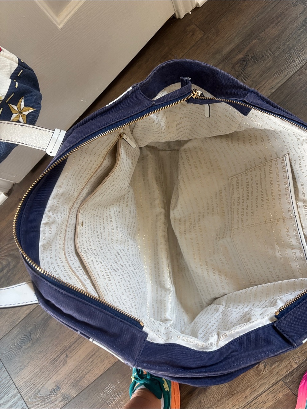 Kate Spade overnight “Away we go” bag - Picture 5 of 10
